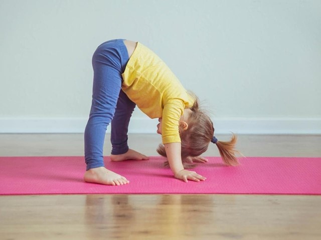 Beneficios del yoga infantil